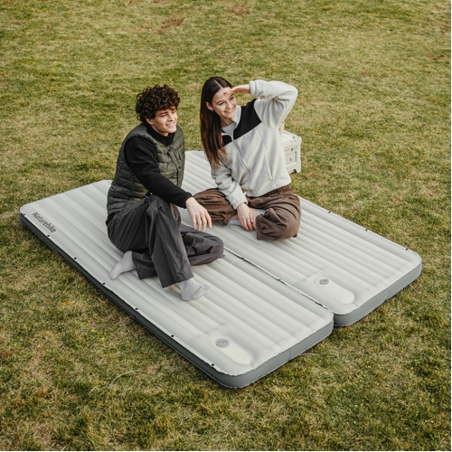 Матрац туристичний надувний одномісний  Naturehike CNK2450WS035, 198х68х9.5 см, білий із вбудованою помпою для надування