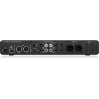 Звукова карта Behringer UMC404HD