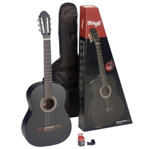 Класична гітара з чохлом та тюнером STAGG N C440 M BLK PACK